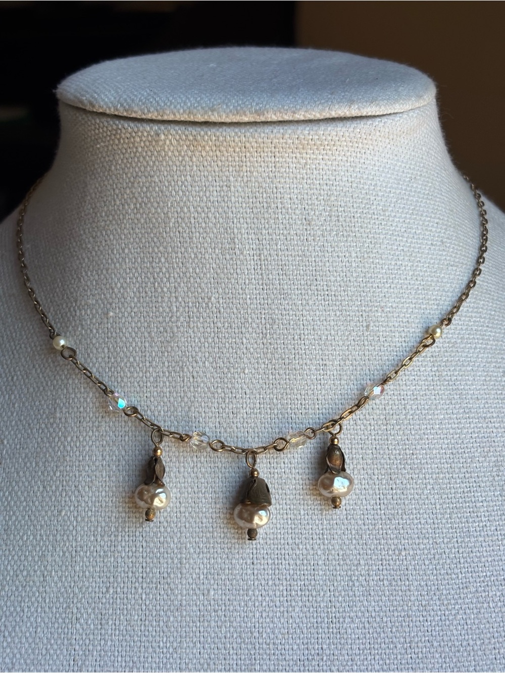 VTG Dangling Cultured Pearl Charm Necklace